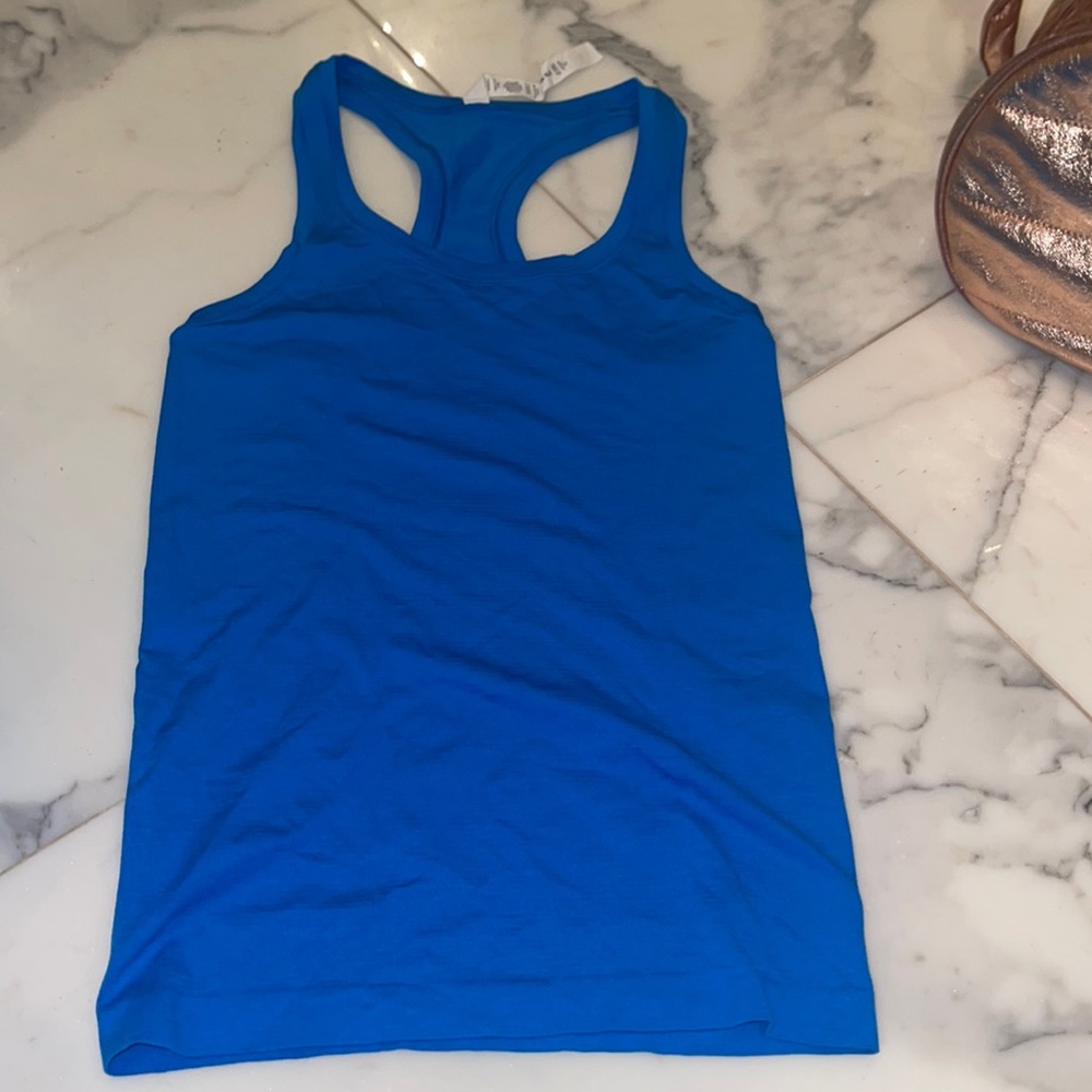 Lulu lemon tanktop